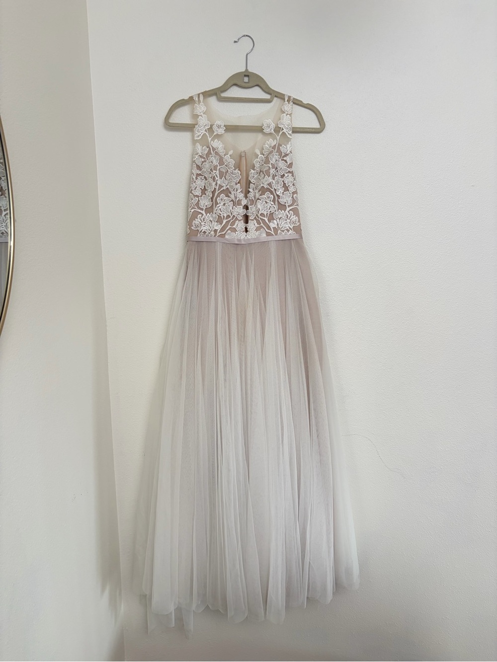 Lace Appliqué Tulle wedding dress